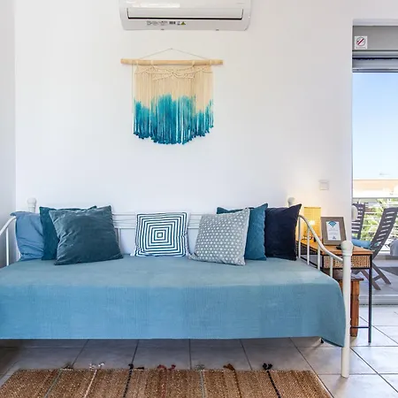 Maleme Yoga Blue Apartment