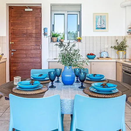 Maleme Yoga Blue Apartment *