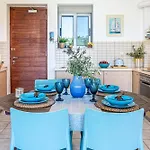 Maleme Yoga Blue Apartment *