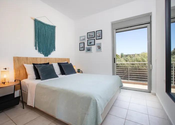 Maleme Yoga Blue * 干尼亞