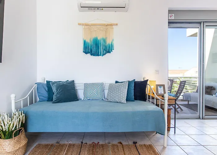 Maleme Yoga Blue 公寓