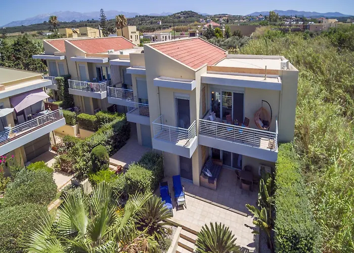 Maleme Yoga Blue 公寓