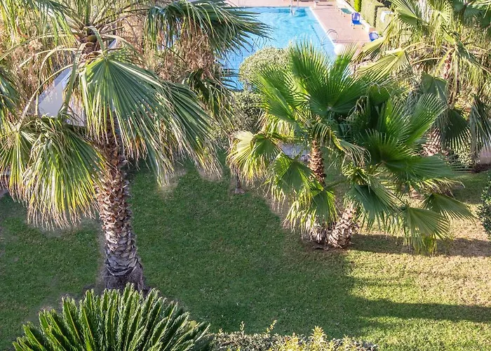 Maleme Yoga Blue * 干尼亞